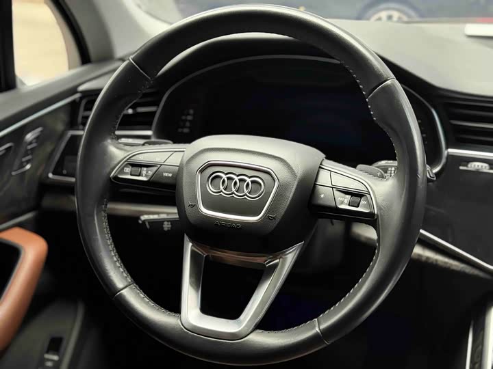 Audi Q7 2020 55 TFSI quattro S line Sport — фото 9