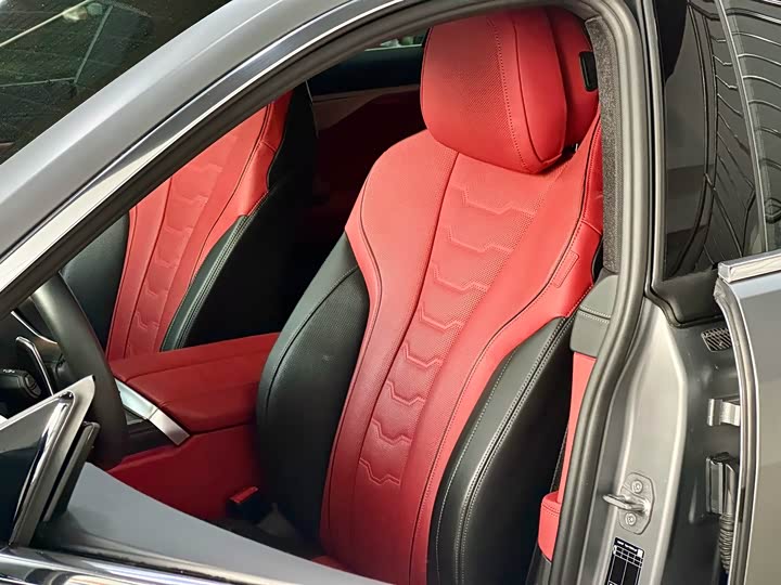 BMW 8-Series 2022 840i x Drive M — фото 24