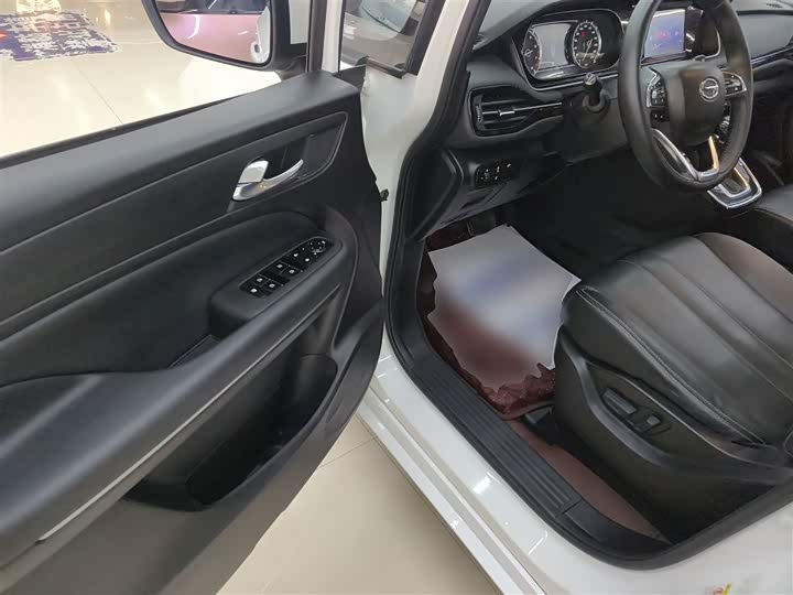 Trumpchi M6 2021 270 T DCT ( ) — фото 13