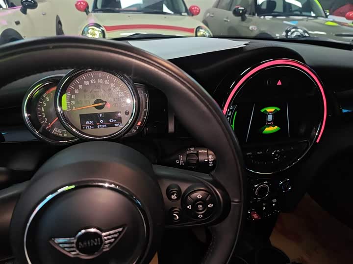 MINI Hatch — фото 12