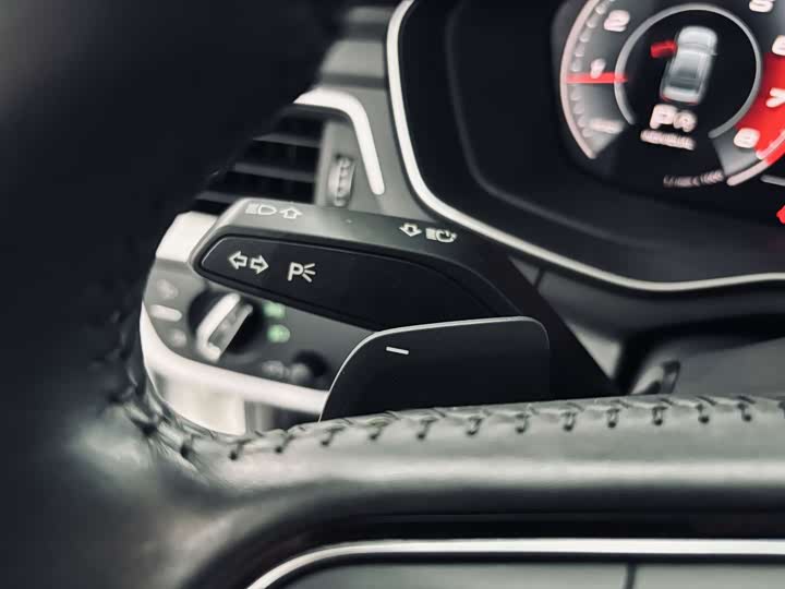Audi A4L 2020 40 TFSI — фото 17