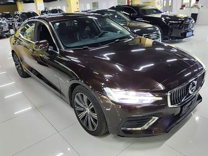 Volvo S60 2020 T 4 — фото 4