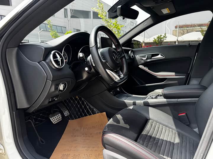 Mercedes-Benz CLA 2017 CLA 220 4 MATIC — фото 6