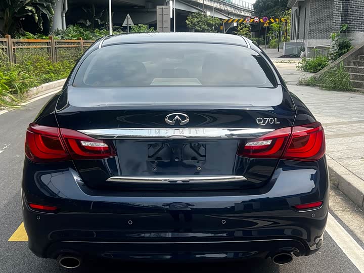 Infiniti Q70 2015 Q 70 L 2.5 L — фото 16
