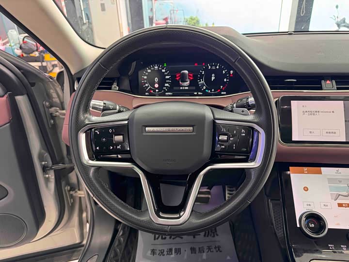 Land Rover Range Rover Evoque — фото 9
