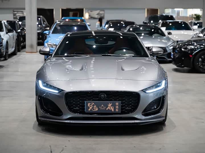 Jaguar F-TYPE 2024 P 300 75 — фото 2
