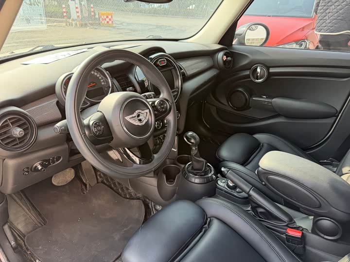 MINI Hatch — фото 15