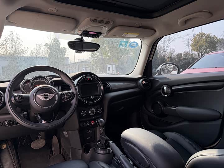 MINI Hatch — фото 16