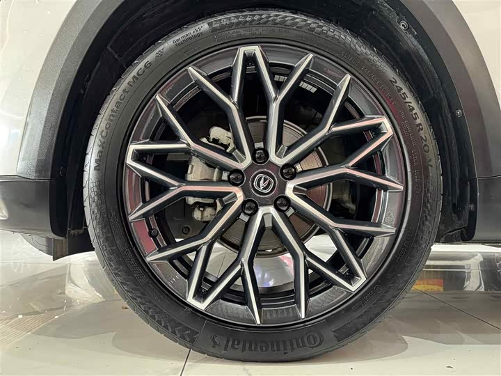 Changan UNI-T 2022 1.5 T Premium — фото 16
