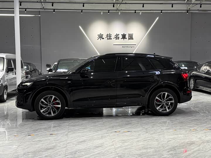 Audi Q5L 40 TFSI люкс-динамик — фото 4