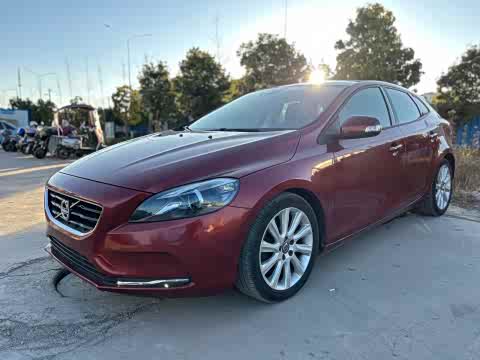 Volvo V40 2015 1.6 T — фото 42
