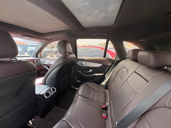 Mercedes-Benz GLC 200 4MATIC — фото 12