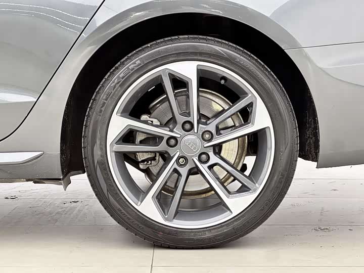 Audi A4L 2022 40 TFSI — фото 15