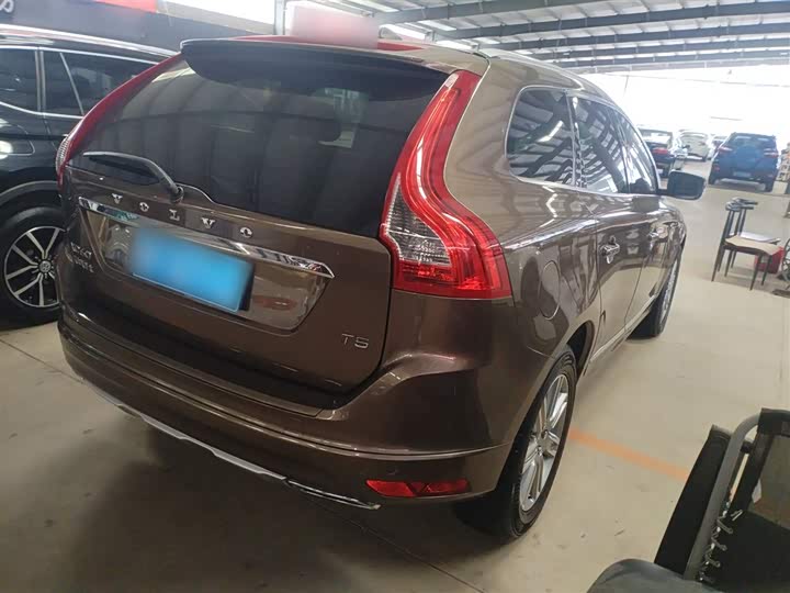 Volvo XC60 2016 T 5 — фото 5