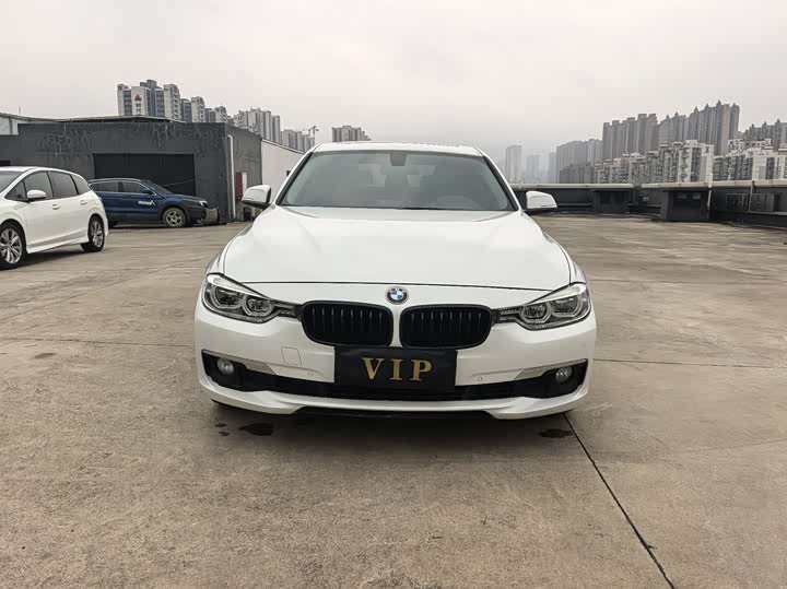 BMW 3 Series 320Li стиль — фото 3