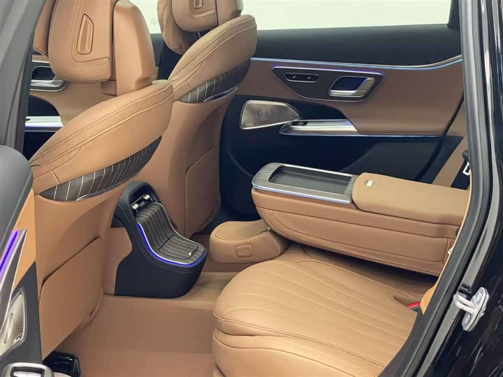 Mercedes-Benz E-Class 2024 E 300 L — фото 13