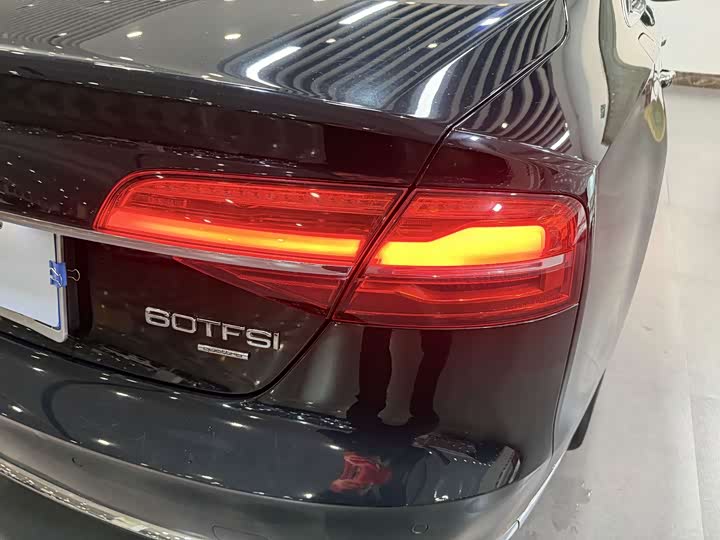 Audi A8 2014 A 8 L 45 TFSI quattro Luxury — фото 41