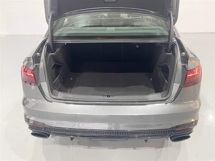 Audi A4L 2024 40 TFSI quattro RS — фото 7