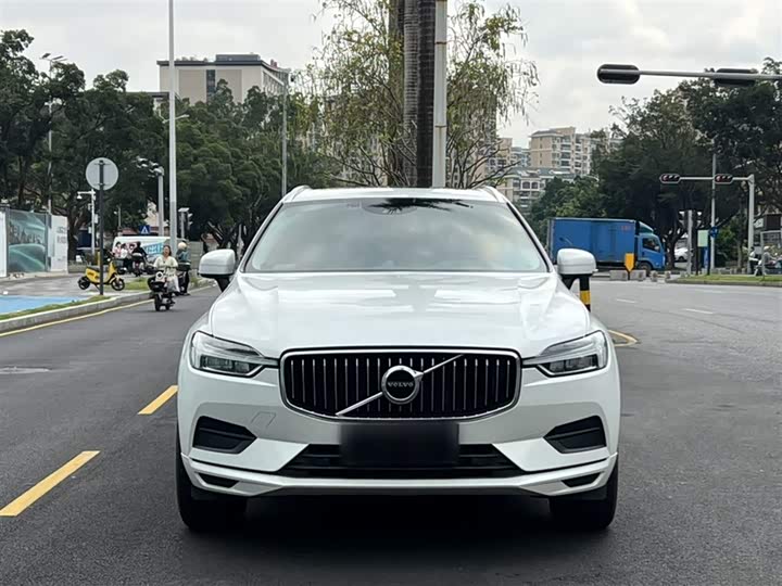 Volvo XC60 2019 T 5 4 WD VI — фото 17