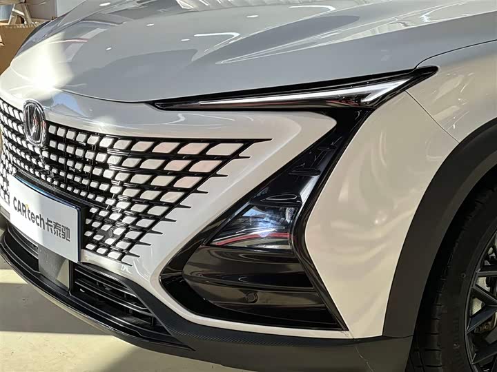 Changan UNI-T 2022 2.0 T Premium — фото 10