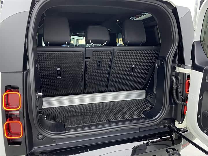 Land Rover Defender — фото 26
