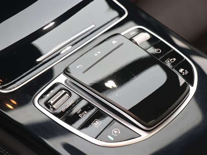 Mercedes-Benz GLC 2021 GLC 260 L 4 MATIC — фото 15