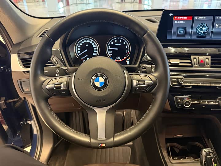 BMW X1 2022 s Drive 25 Li Leading — фото 12