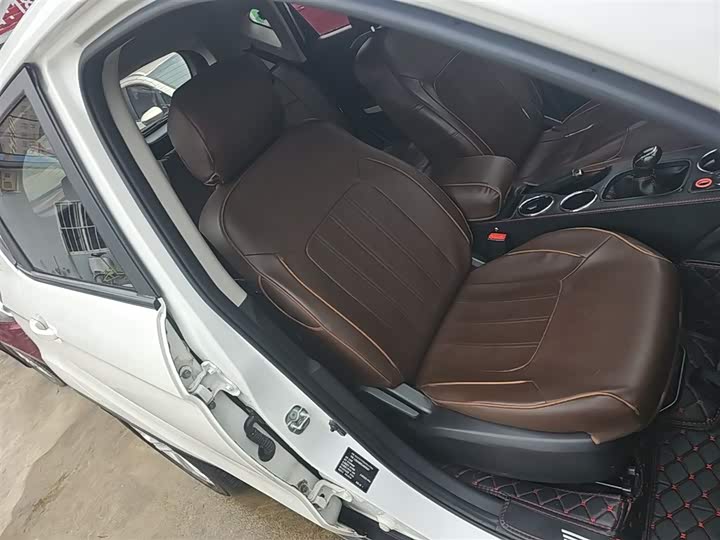 Changan CS35 2017 1.6 L MTLuxury — фото 25