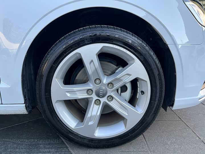Audi A3 2020 Limousine 35 TFSI VI — фото 31
