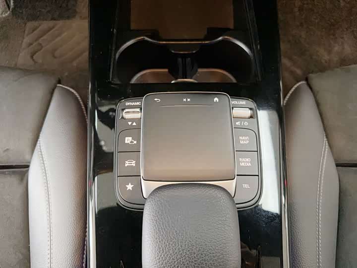 Mercedes-Benz A-Class 2021 A 200 L — фото 18