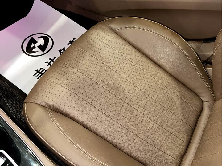 Mercedes-Benz E-Class 2016 E 300 L Luxury — фото 12