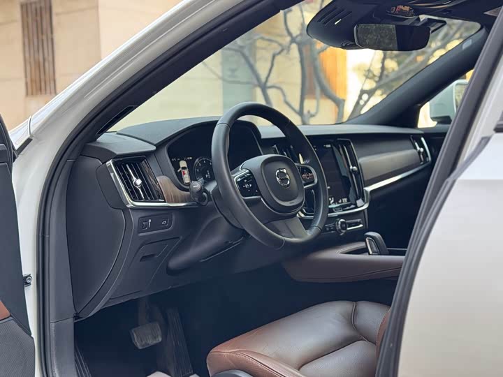 Volvo V90 2021 Cross Country B 5 AWD — фото 12