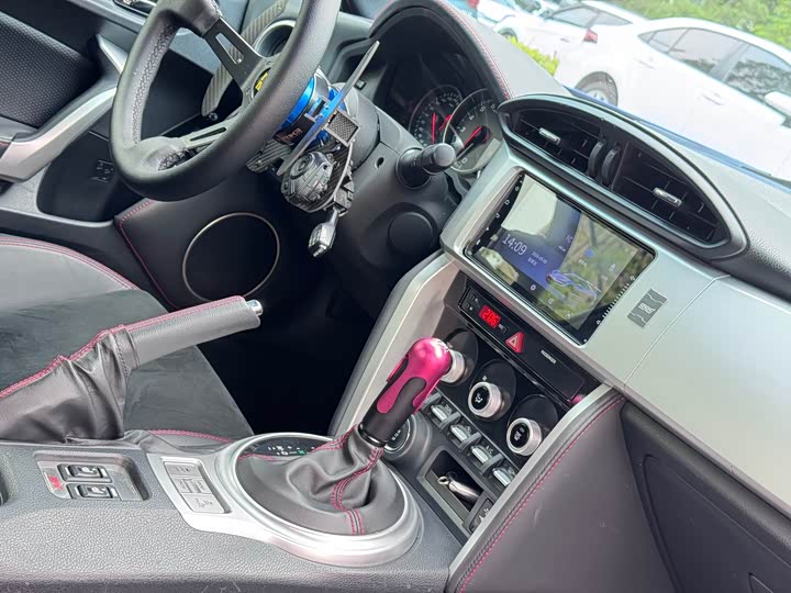 Subaru BRZ 2017 2.0i ATtype-RS — фото 16