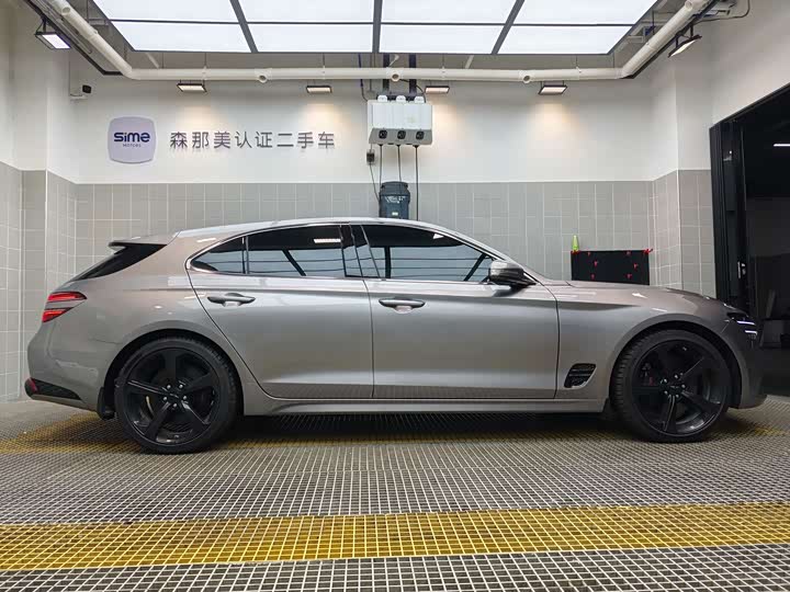 Genesis G70 2024 2.0 T Luxury Shooting Brake — фото 15