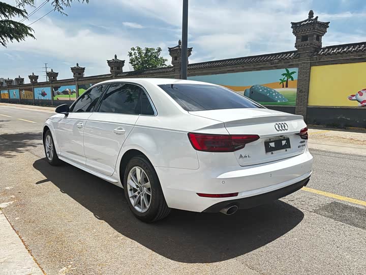 Audi A4L 2017 Plus 40 TFSI — фото 3