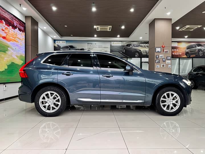Volvo XC60 2020 T 5 4 WD — фото 11