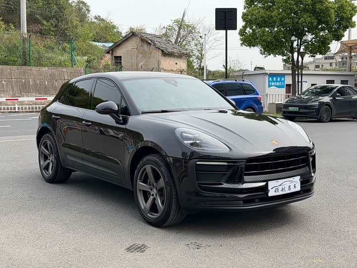 Porsche Macan 2026 Macan 2.0 T — фото 3