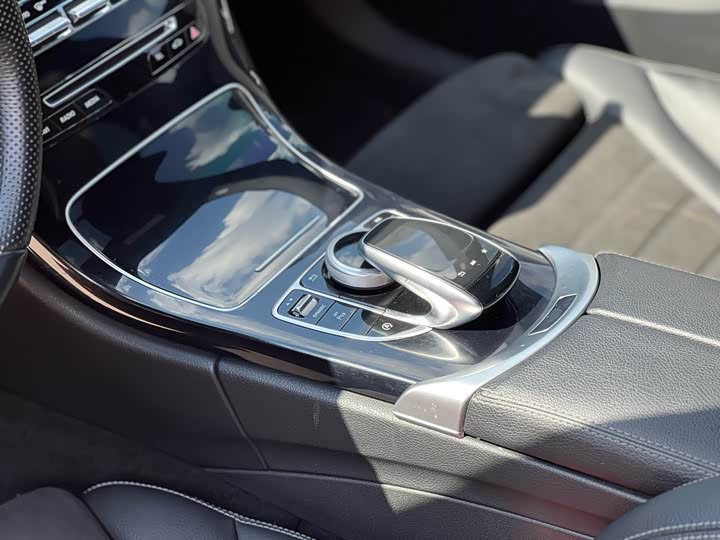 Mercedes-Benz C-Class 2018 C 200 — фото 8