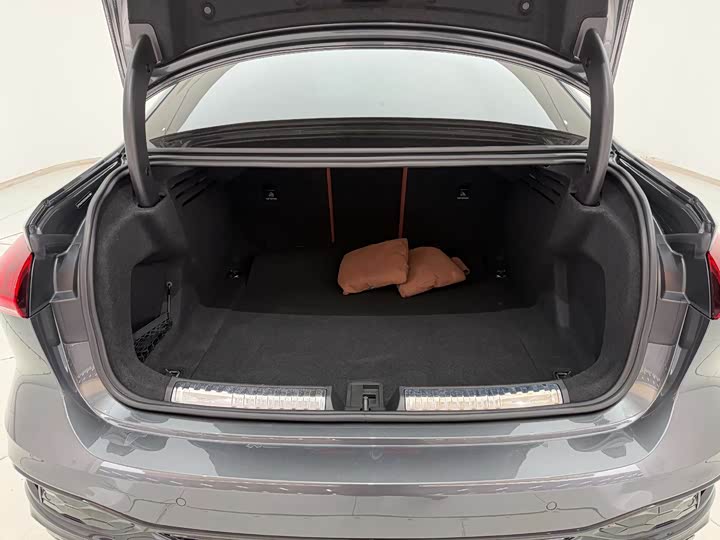 Audi A5L 2026 2.0 T Plus — фото 14