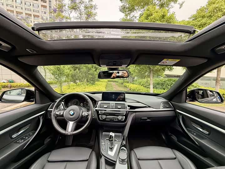 BMW 3-Series 2019 320i MSport — фото 4
