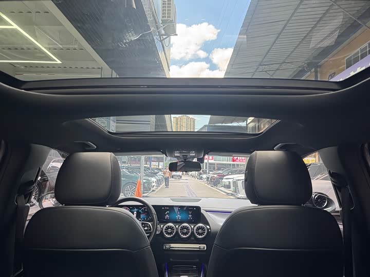 Mercedes-Benz GLA 2022 GLA 200 — фото 19