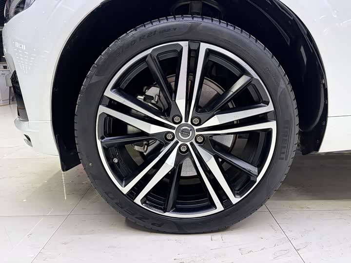 Volvo XC60 Hybrid 2021 T 8 E Hybrid — фото 4