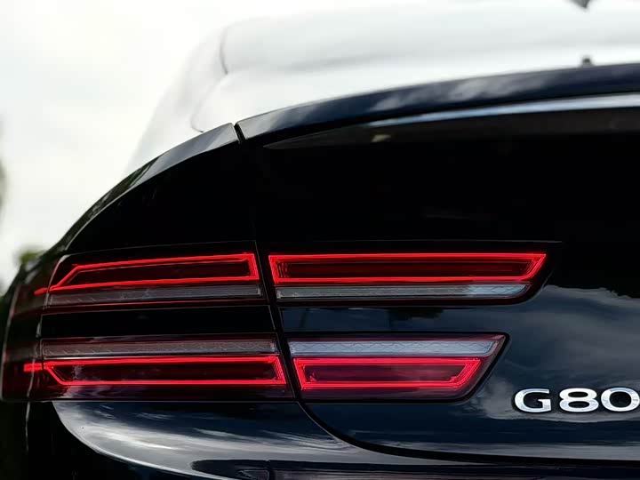Genesis G80 2021 2.5 T 4 WD — фото 18