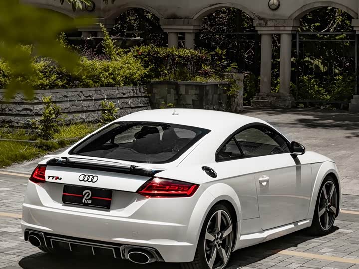 Audi TT 2017 TT RS 2.5 T Coupe — фото 15