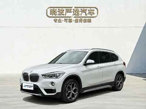 BMW X1 2019 s Drive 18 Li — фото 18