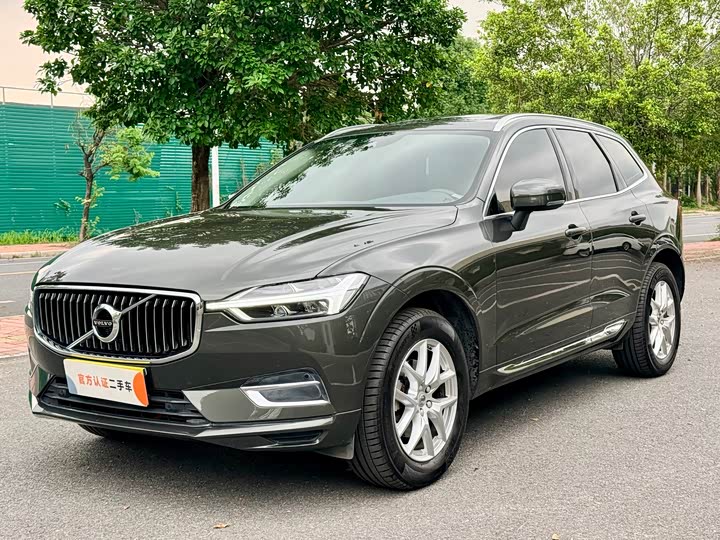 Volvo XC60 2020 T 5 4 WD — фото 1