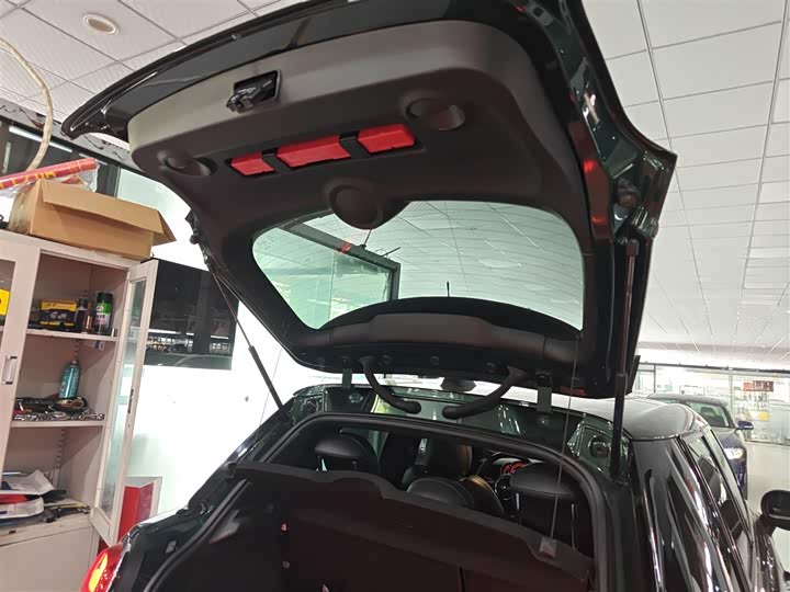 MINI Hatch — фото 19