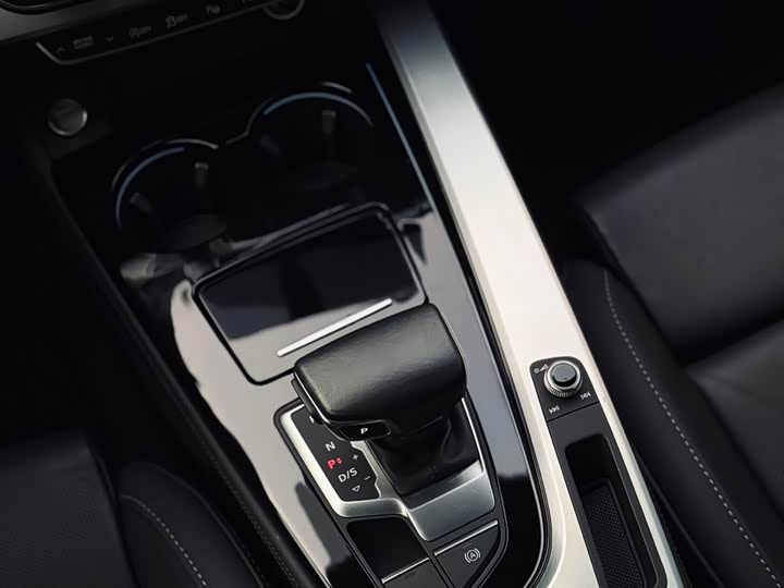 Audi A4L 2023 40 TFSI — фото 7