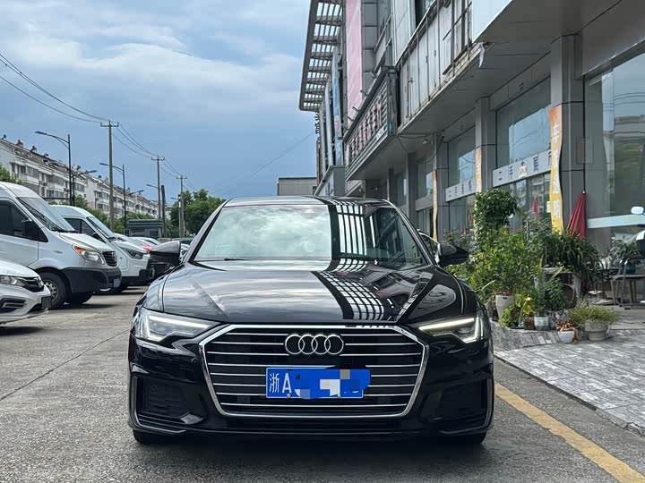 Audi A6L 40 TFSI люкс-динамик — фото 2