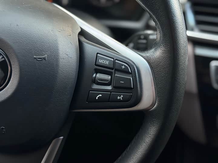 BMW X1 2020 s Drive 20 Li — фото 19